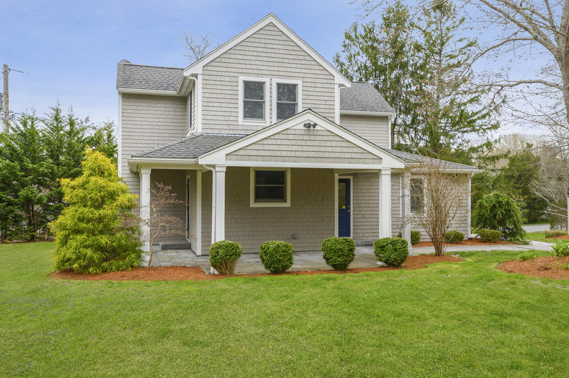 25 Armory Road Buzzards Bay, MA 02532 - Photo 2 of 26 030-photo--8271018