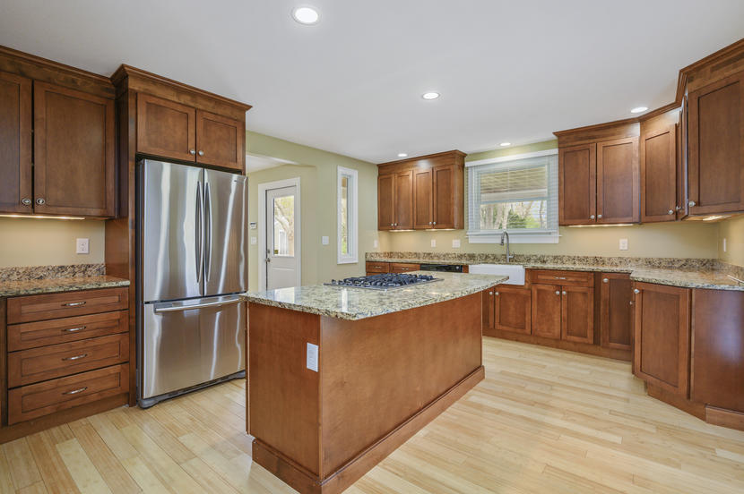 25 Armory Road Buzzards Bay, MA 02532 - Photo 5 of 26 012-photo--8271032