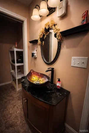 $99,999 | 103 Brooks Street, Doniphan, MO 63935