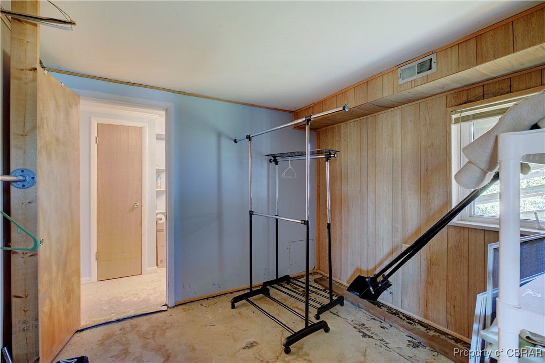 4148 Eagle Road Hayes, VA 23072 - Photo 27 of 33 ground level storage or reno for apartment