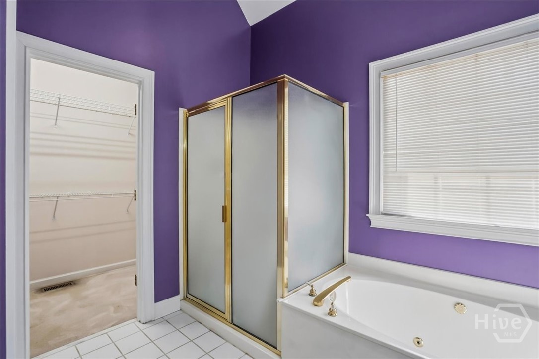 305 Crystal Court Athens, GA 30606 - Photo 41 of 51 Mst bath w/view into closet