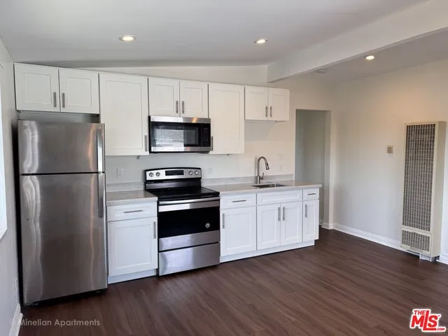 $2,800 | 1813 12th Street, Unit G, Santa Monica, CA 90404