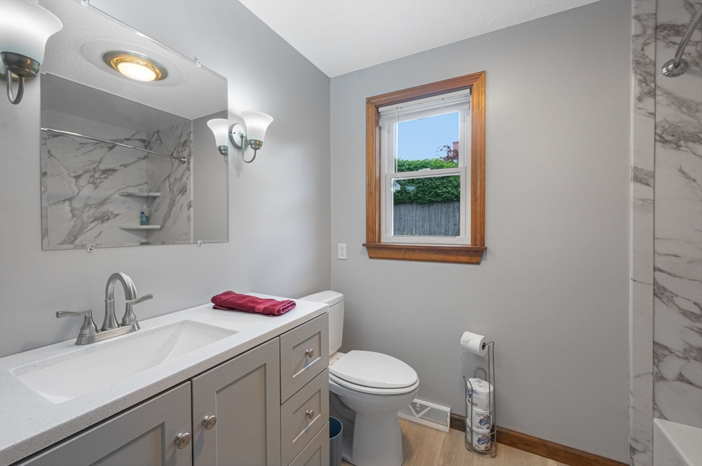 50 Emerson Street Springfield, MA 01118 - Photo 21 of 42