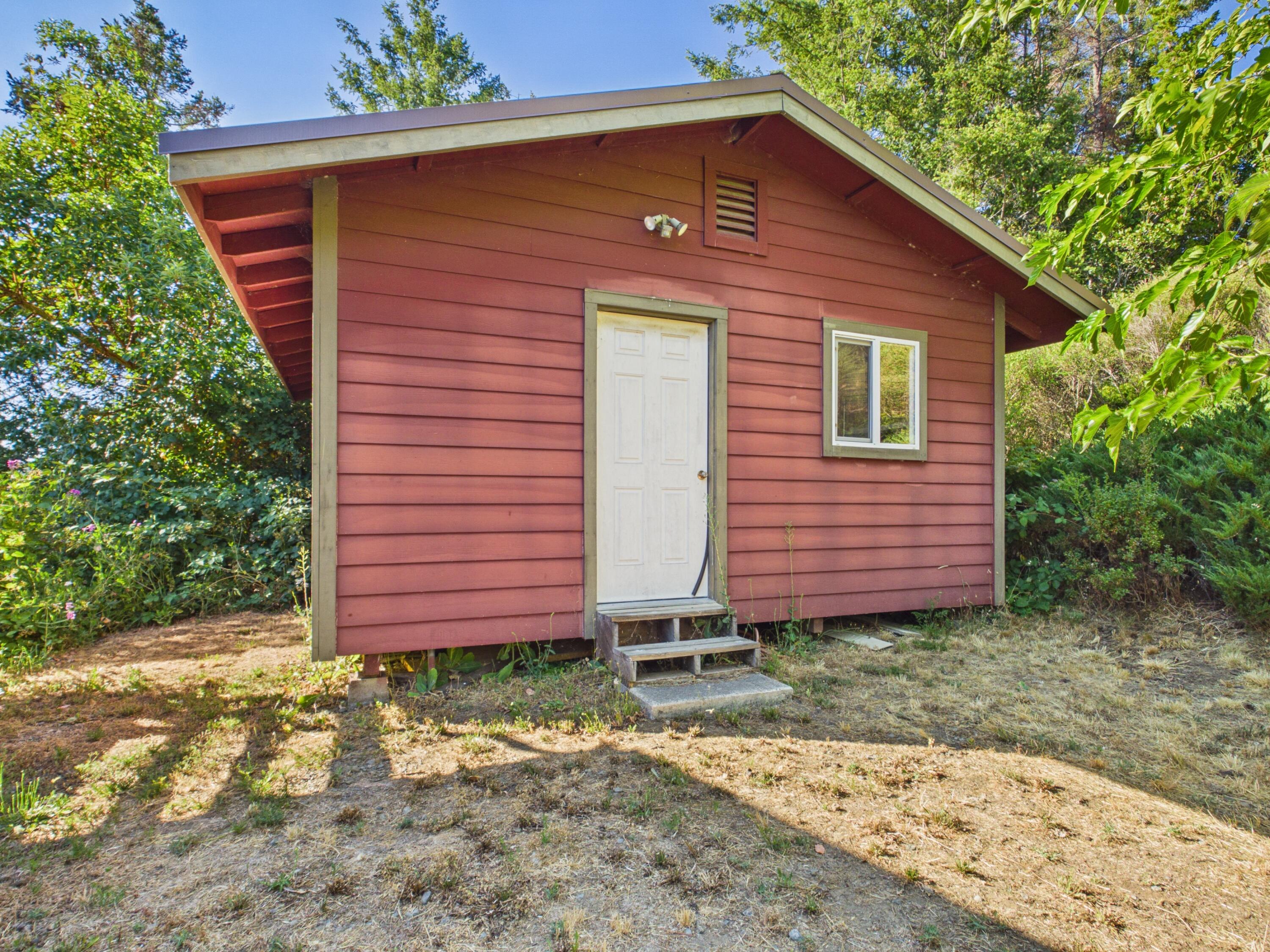 133 Arthur Road Garberville, CA 95542 - Photo 40 of 60