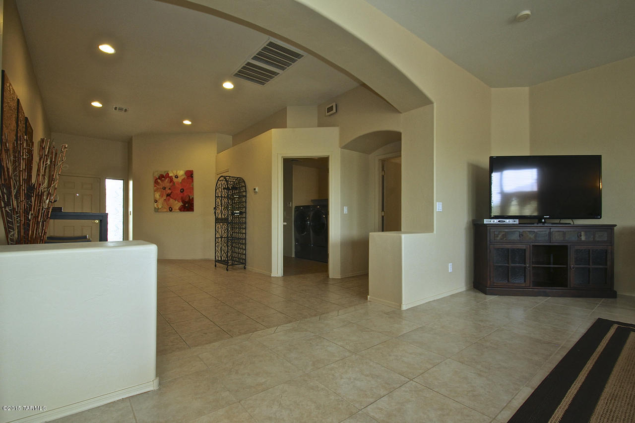 3442 South Desert Promenade Road Tucson, AZ 85735 - Photo 9 of 37