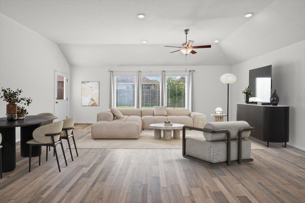277 Spinnaker Loop Kyle, TX 78640 - Photo 6 of 38 virtually staged
