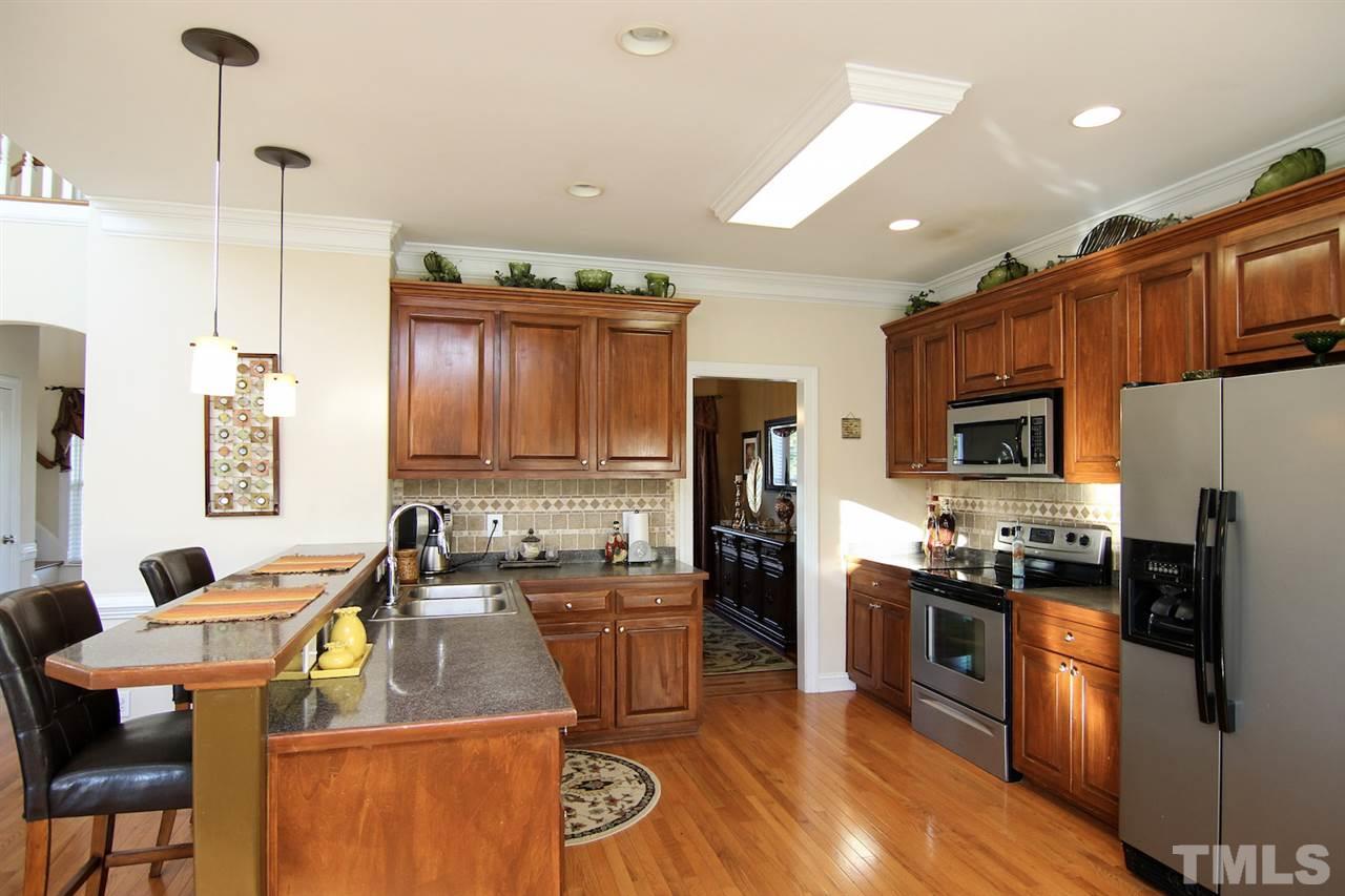 633 Shadetree Road Benson, NC 27504 - Photo 7 of 25 Gallery Image 7