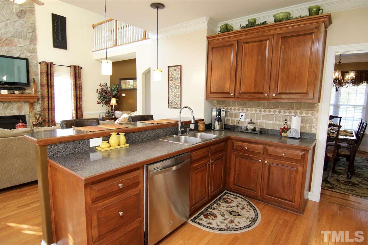 633 Shadetree Road Benson, NC 27504 - Photo 8 of 25 Gallery Image 8