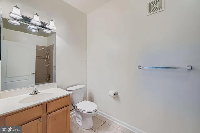 $460,000 | 1412 Wigeon Way, Unit 101, Gambrills, MD 21054