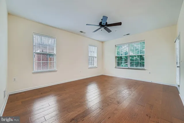 $460,000 | 1412 Wigeon Way, Unit 101, Gambrills, MD 21054