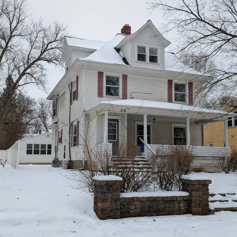 $215,000 | 214 South 5th Street, Montevideo, MN 56265