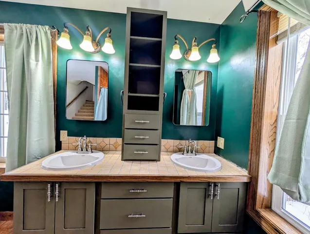 $215,000 | 214 South 5th Street, Montevideo, MN 56265