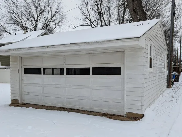 $215,000 | 214 South 5th Street, Montevideo, MN 56265