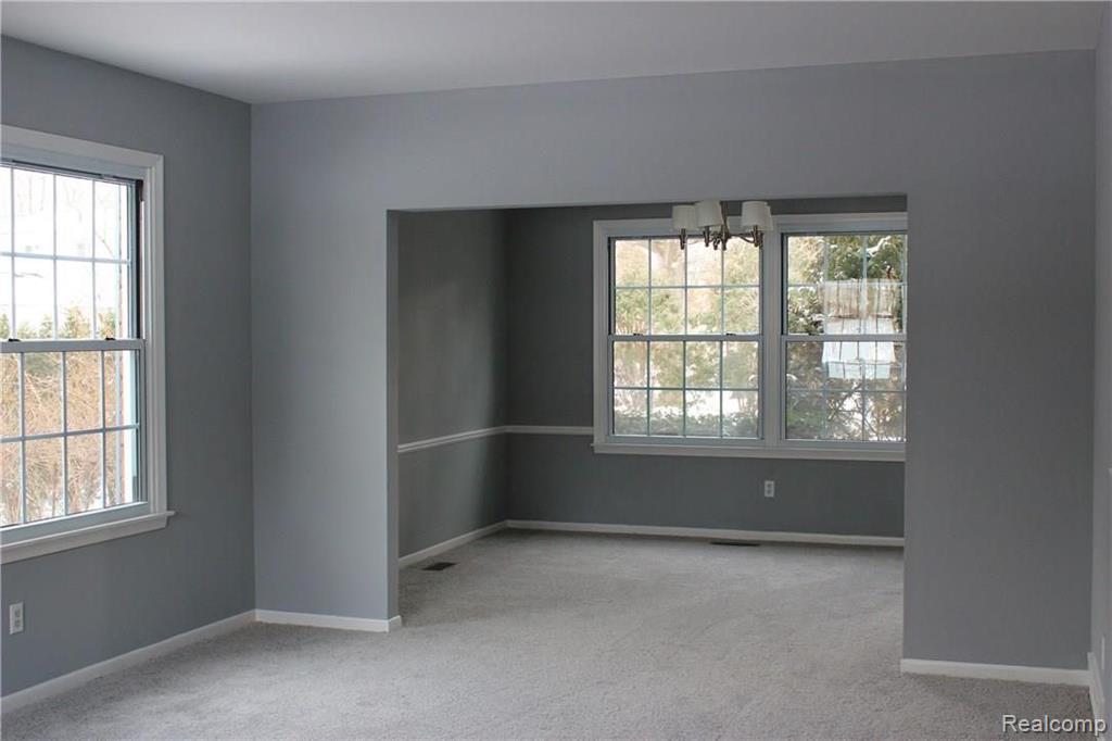 30164 Fox Grove Road Farmington Hills, MI 48334 - Photo 2 of 21