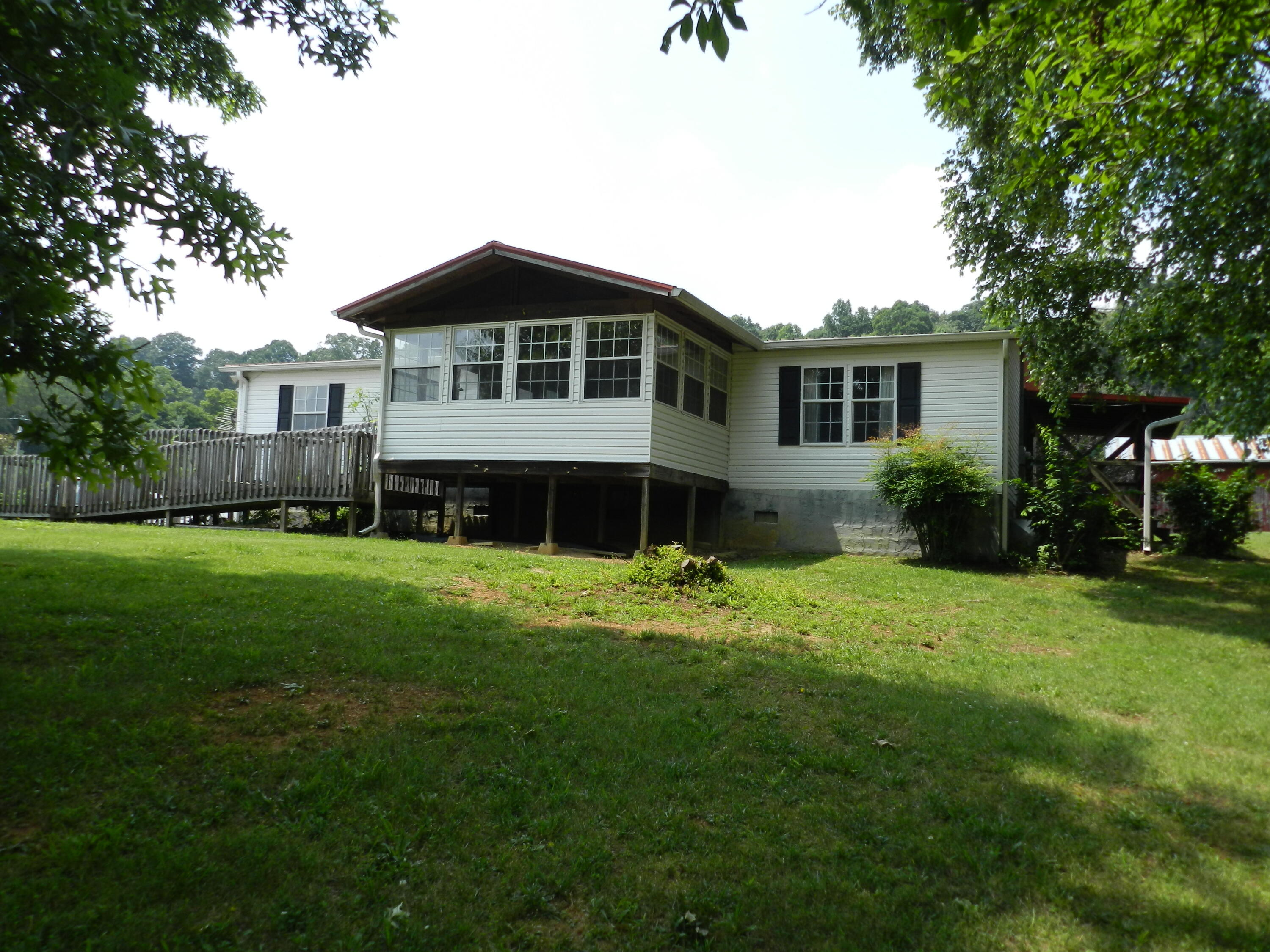 210 Double Springs Road Fall Branch, TN 37656 - Photo 3 of 35 DSCN0335