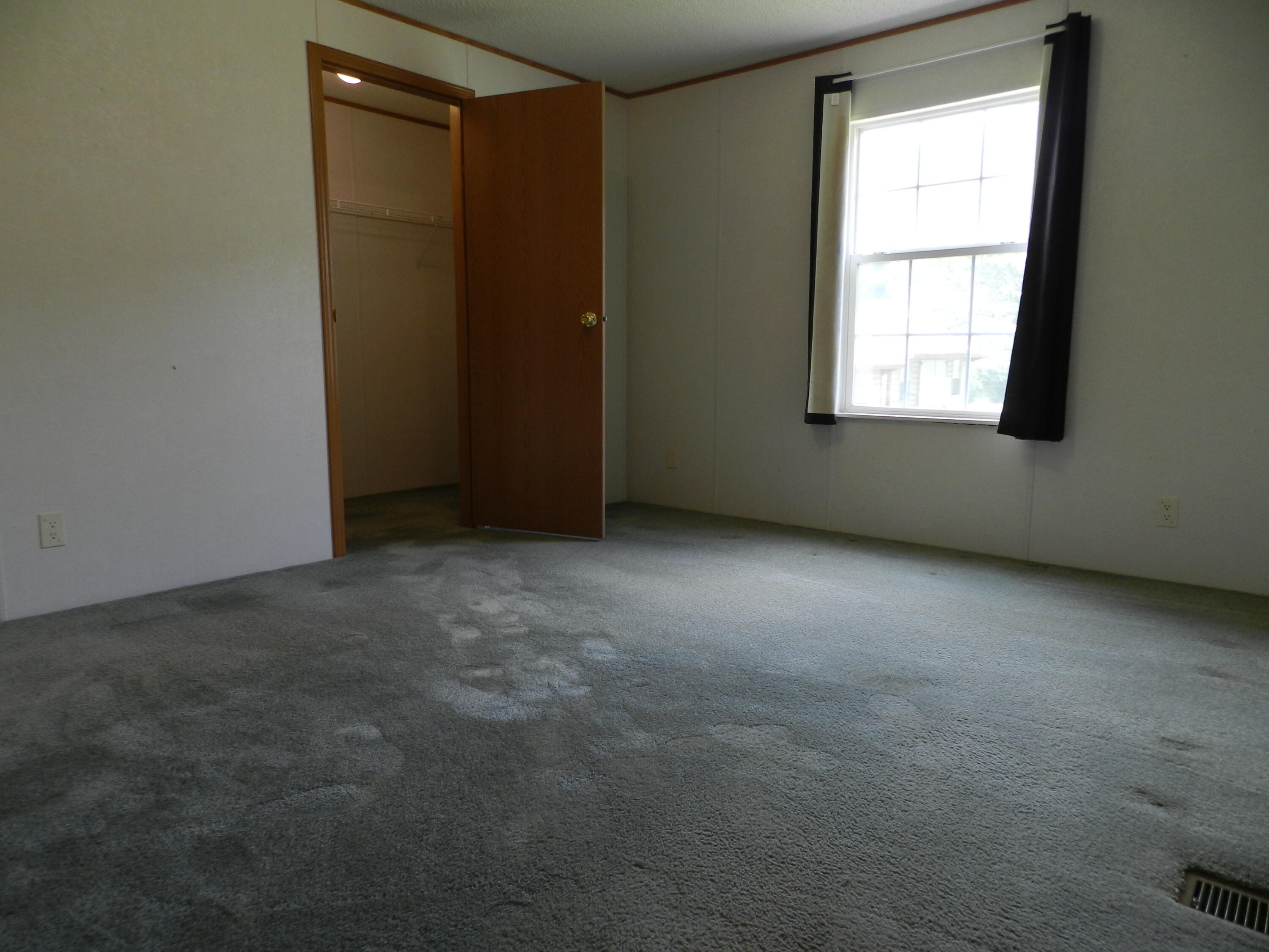 210 Double Springs Road Fall Branch, TN 37656 - Photo 31 of 35 DSCN0367