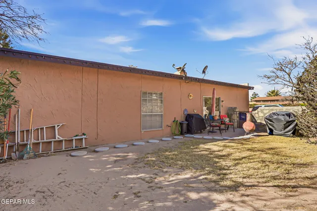 $430,000 | 820 Turney Drive, Unit AB, El Paso, TX 79902