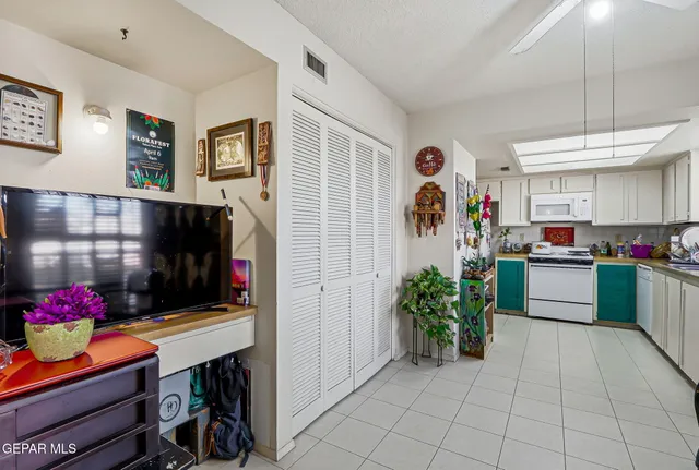 $430,000 | 820 Turney Drive, Unit AB, El Paso, TX 79902