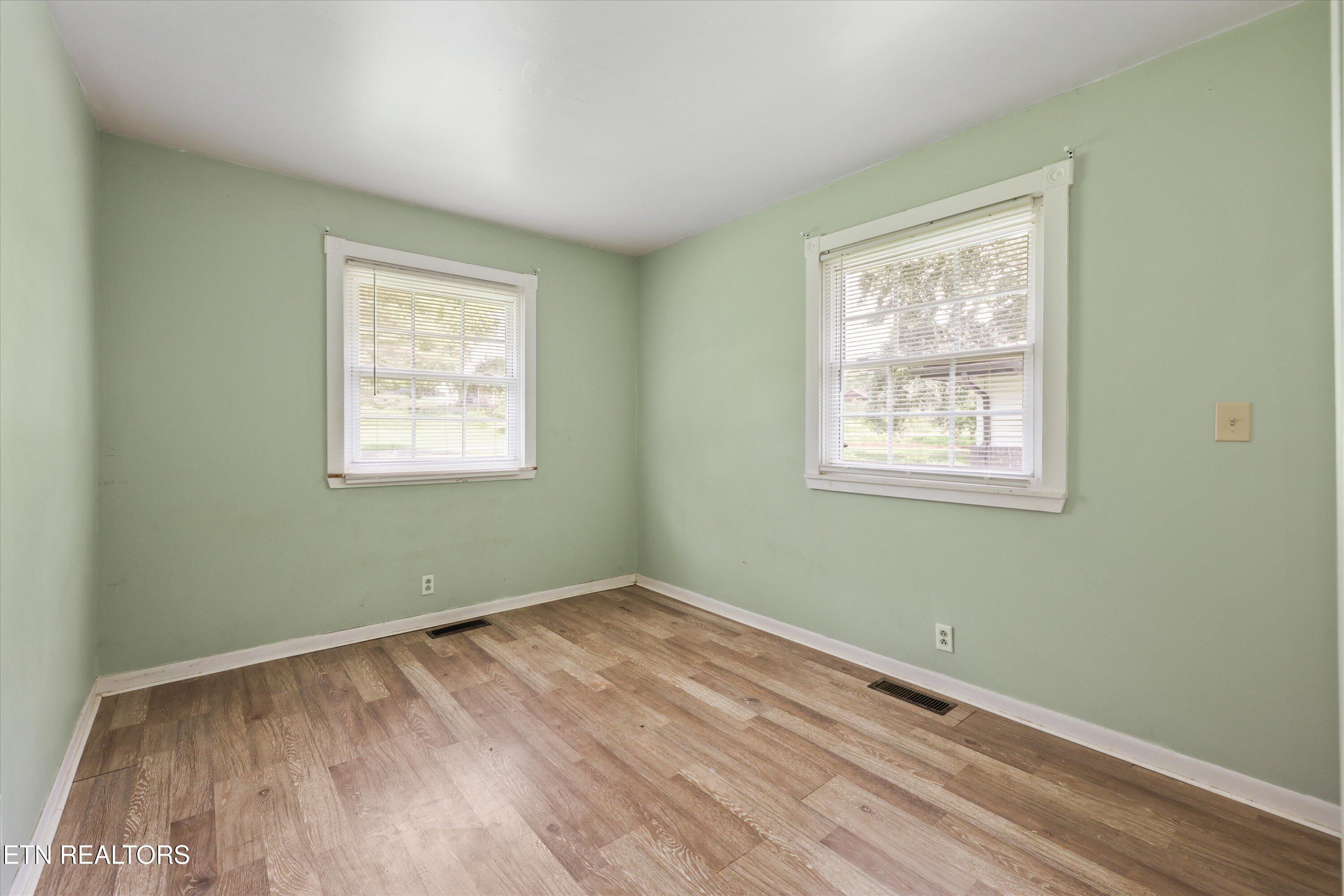 7509 Rising Road Knoxville, TN 37924 - Photo 19 of 35 19-7509 Rising Rd33