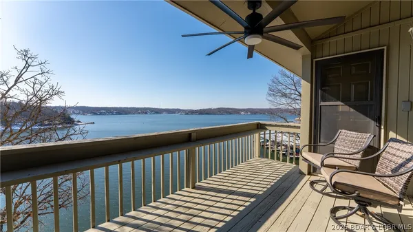 $389,900 | 6570 Pelican Drive, Unit 211, Osage Beach, MO 65065