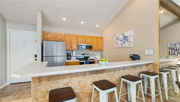 $389,900 | 6570 Pelican Drive, Unit 211, Osage Beach, MO 65065
