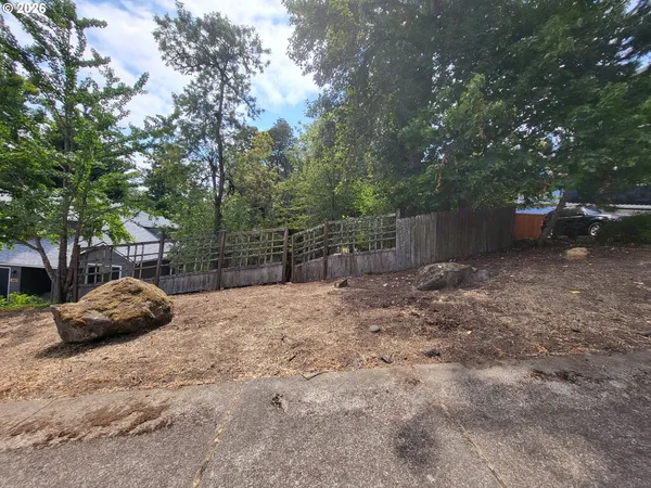 $130,000 | 0 Dellwood Drive, Eugene, OR 97405