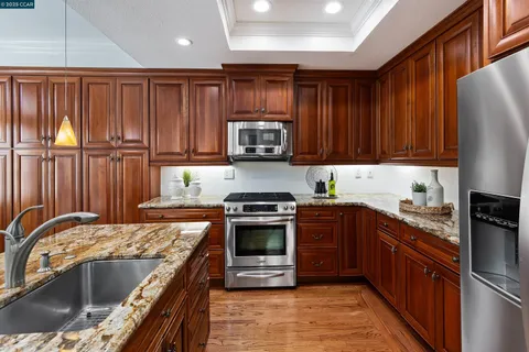 $1,399,800 | 226 Lakeridge Way, San Ramon, CA 94582