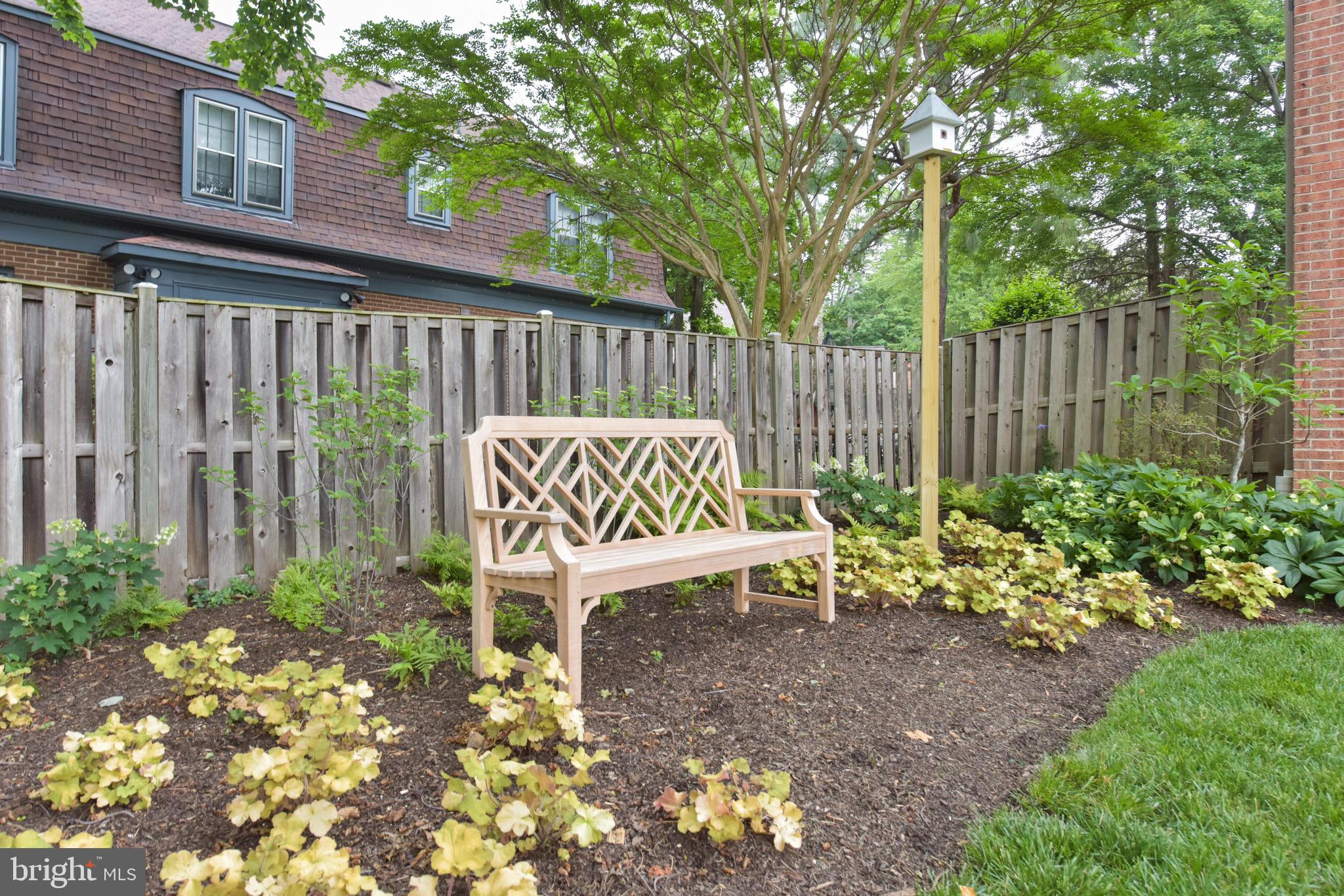 1609 Stonebridge Road Alexandria, VA 22304 - Photo 8 of 53 Enjoy a moment to relax.