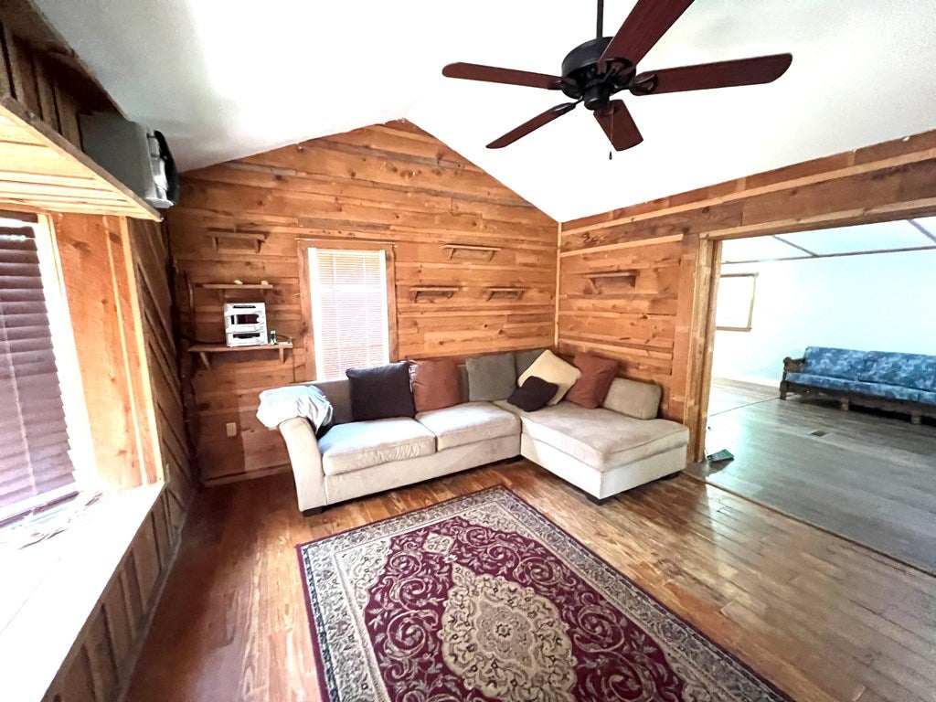 5529 Chances Creek Road Fancy Gap, VA 24328 - Photo 5 of 36 Gallery Image 5