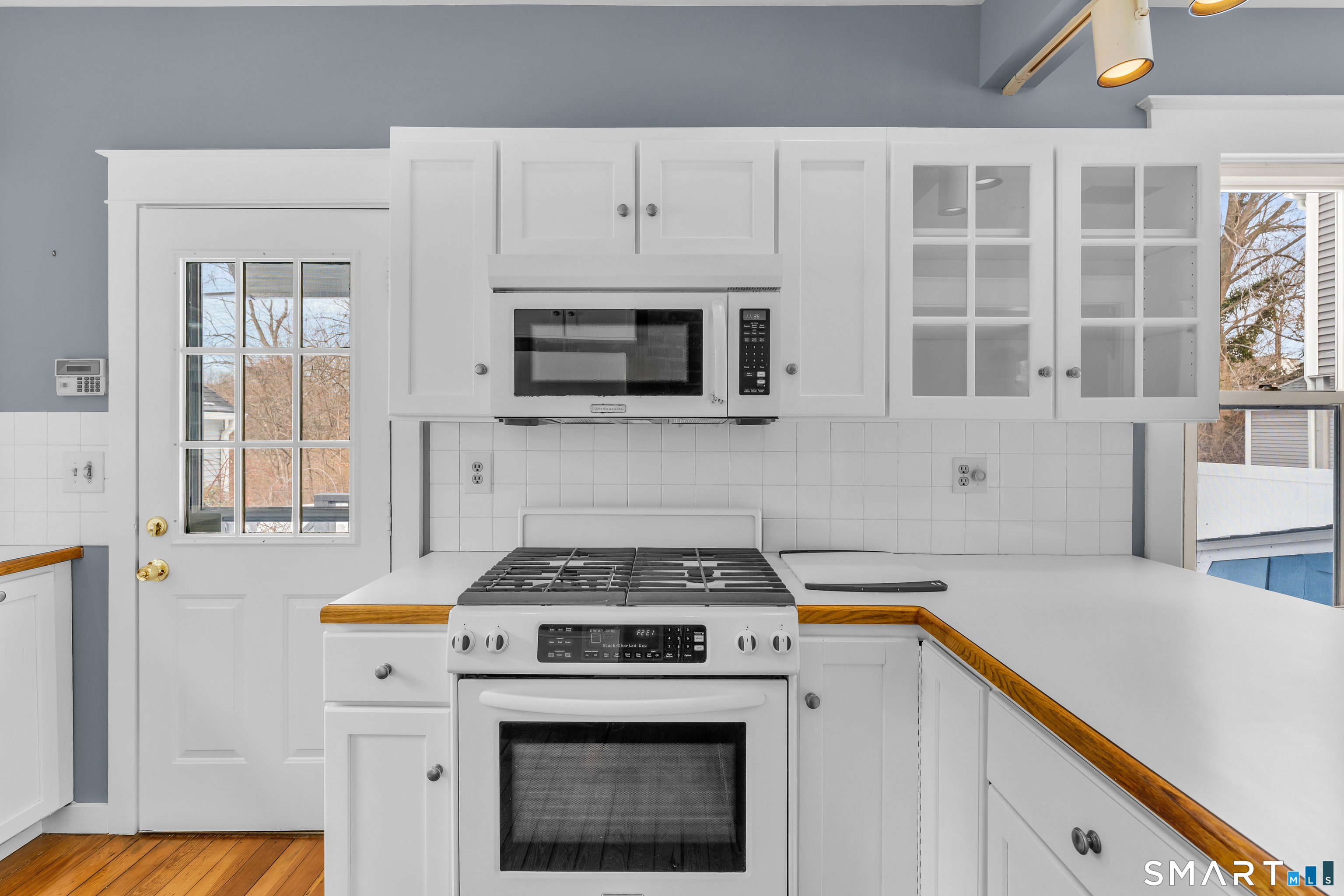 40 Elm Street Branford, CT 06405 - Photo 15 of 35