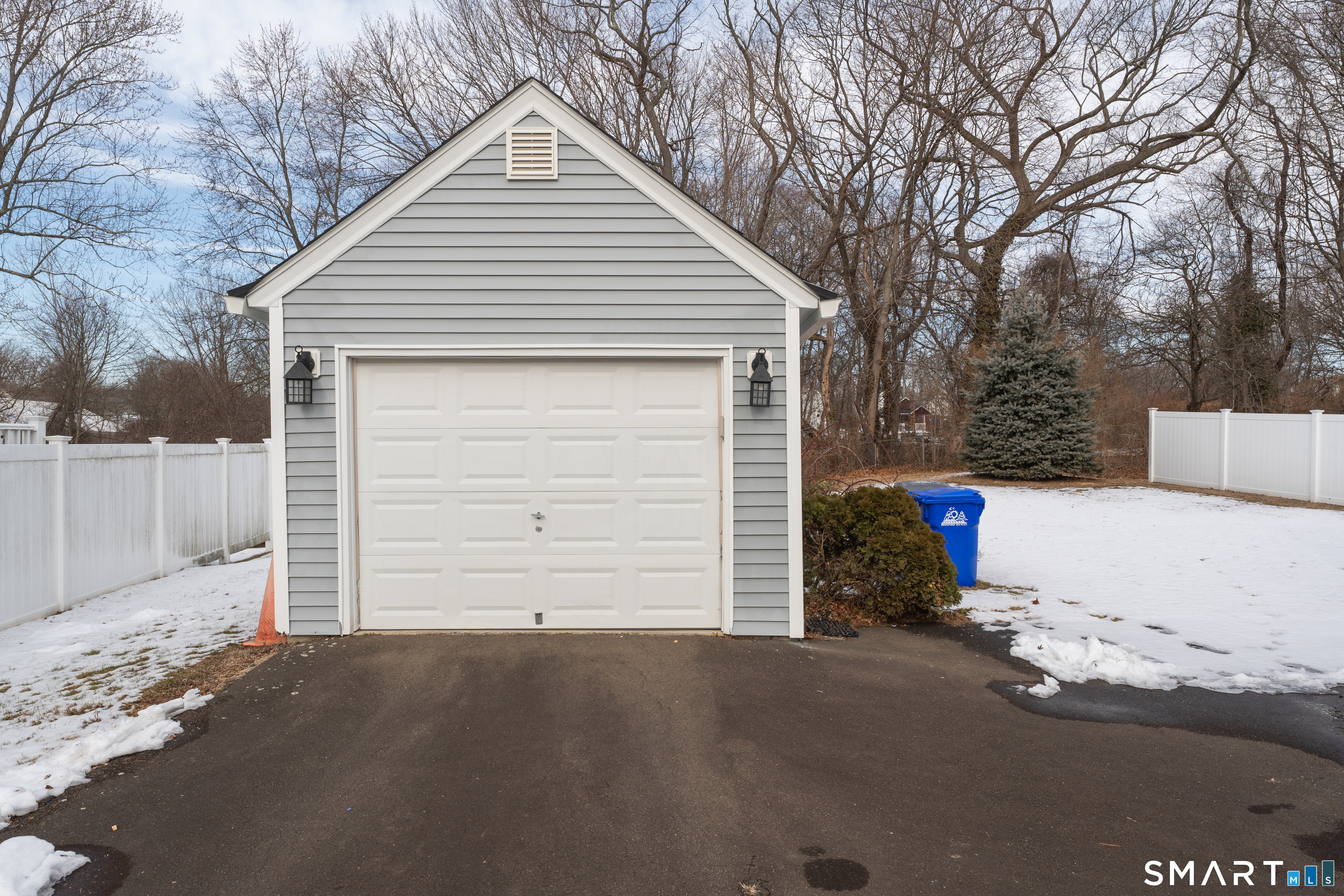 40 Elm Street Branford, CT 06405 - Photo 30 of 35