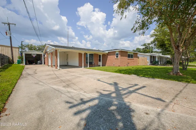 $165,000 | 11 Chennault Street, Morgan City, LA 70380