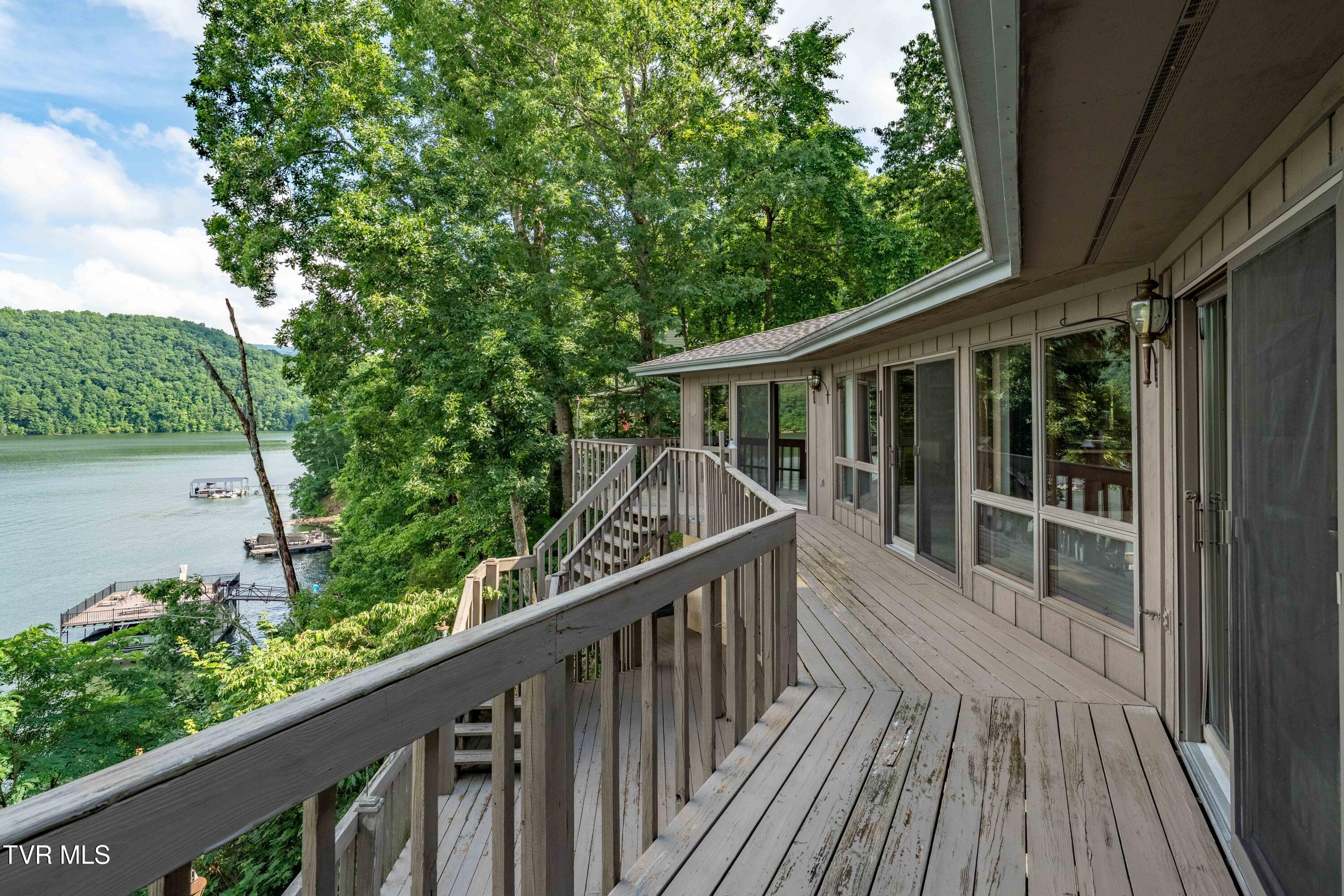 22627 Montego Bay Road Abingdon, VA 24211 - Photo 36 of 71 22627 Montego Bay Rd (40 of 76)