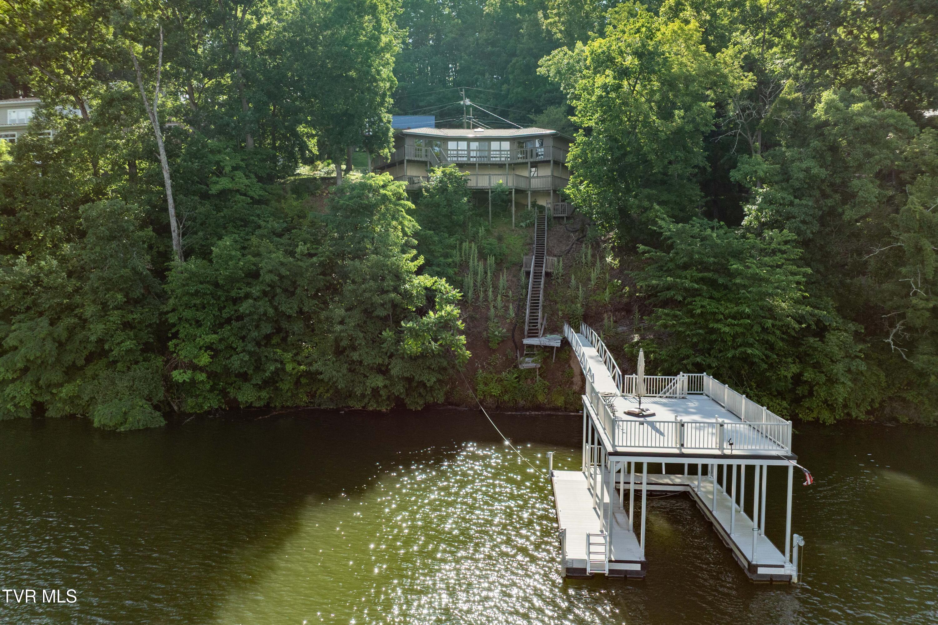 22627 Montego Bay Road Abingdon, VA 24211 - Photo 8 of 71 22627 Montego Bay Rd (26 of 76)