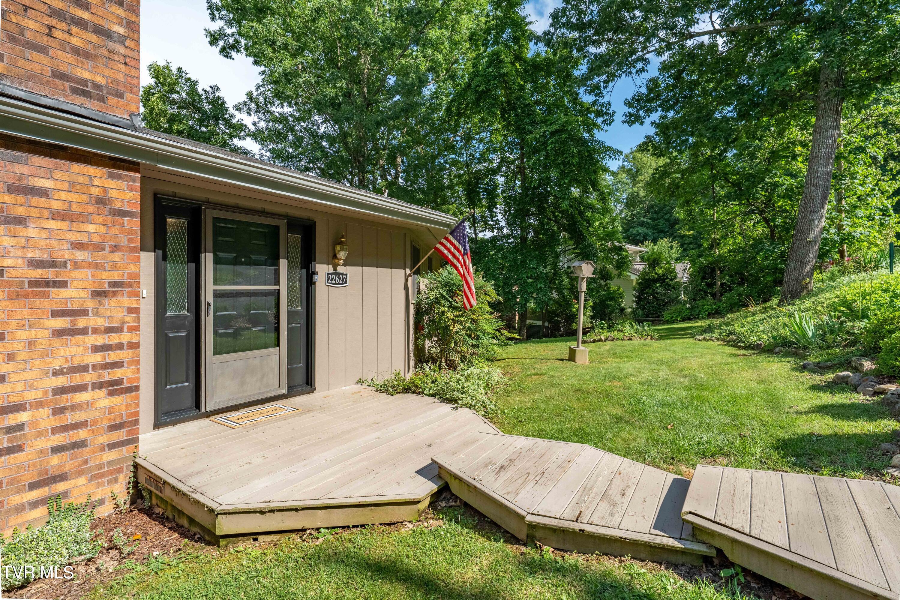 22627 Montego Bay Road Abingdon, VA 24211 - Photo 9 of 71 22627 Montego Bay Rd (33 of 76)