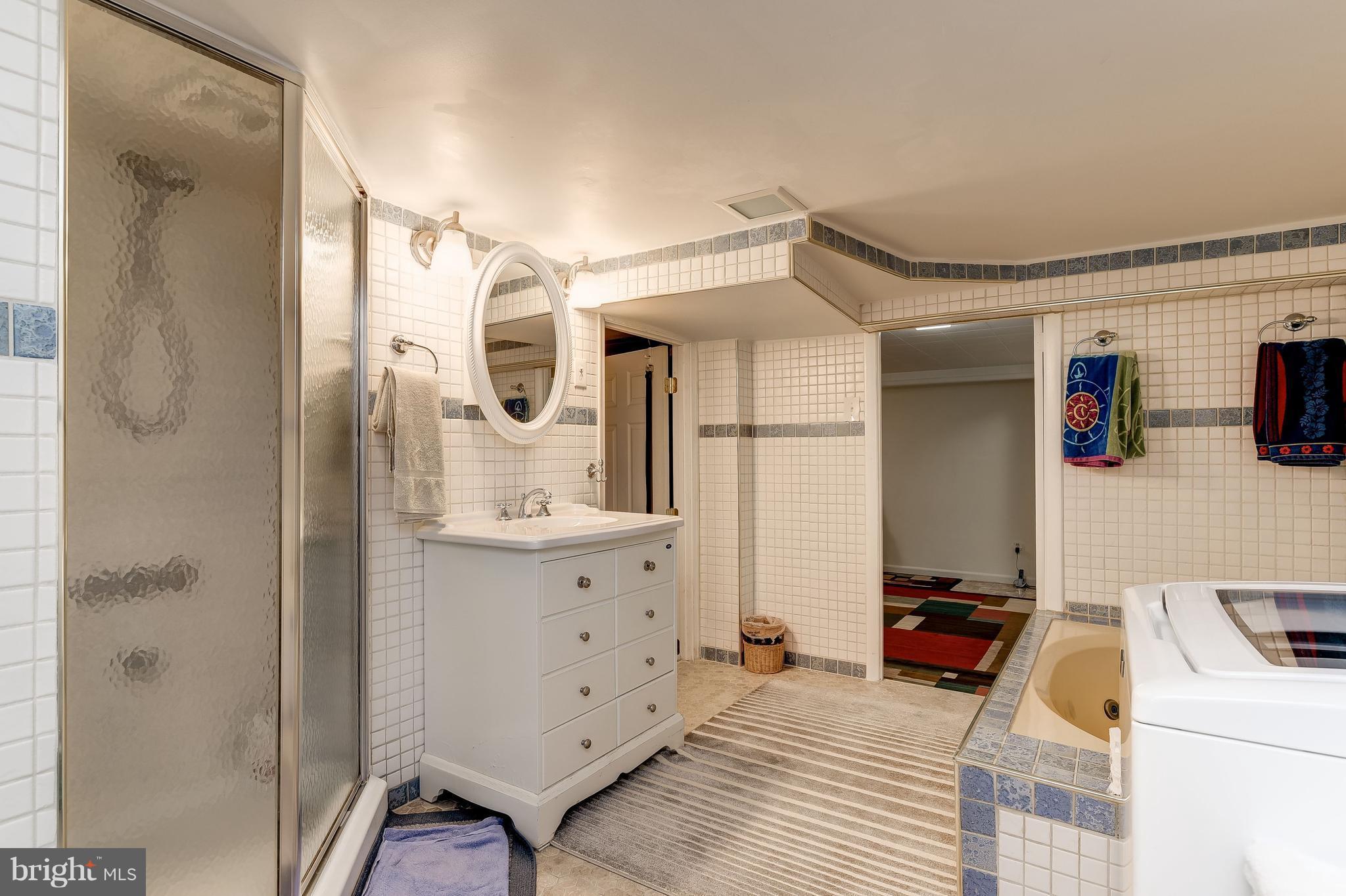 821 Southridge Road Baltimore, MD 21228 - Photo 26 of 30 Second Full Bath