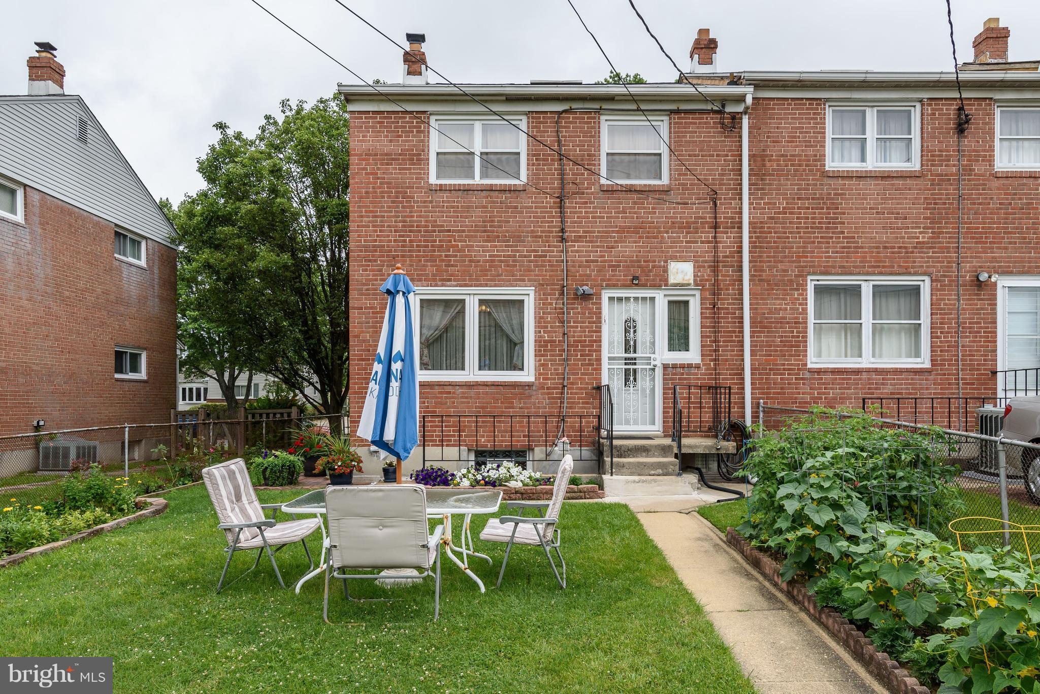 821 Southridge Road Baltimore, MD 21228 - Photo 29 of 30 Rear View