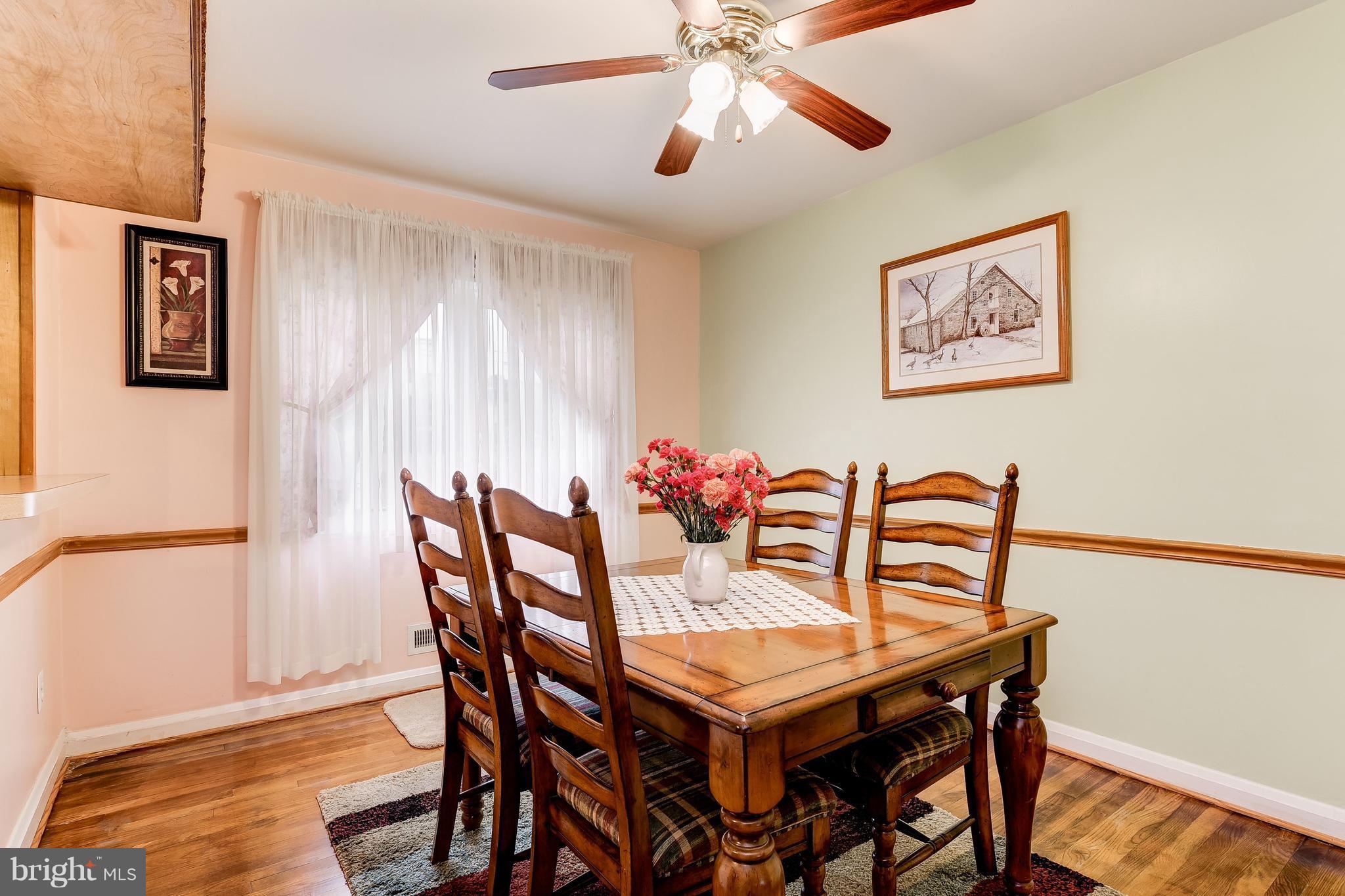 821 Southridge Road Baltimore, MD 21228 - Photo 7 of 30 Dining Room