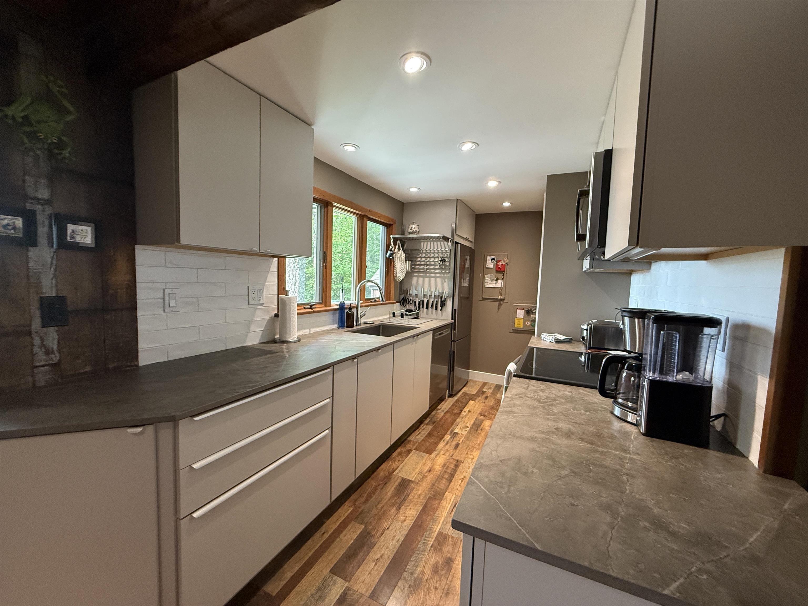 38 Snow Road Dover, VT 05341 - Photo 11 of 35