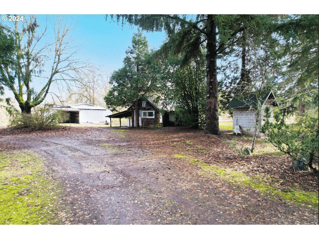 93579 River Road Junction City, OR 97448 - Photo 15 of 20
