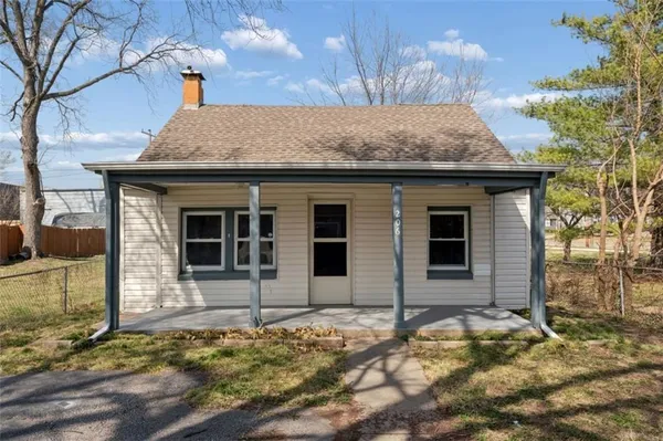 $249,999 | 206 West 81st Street, Kansas City, MO 64114
