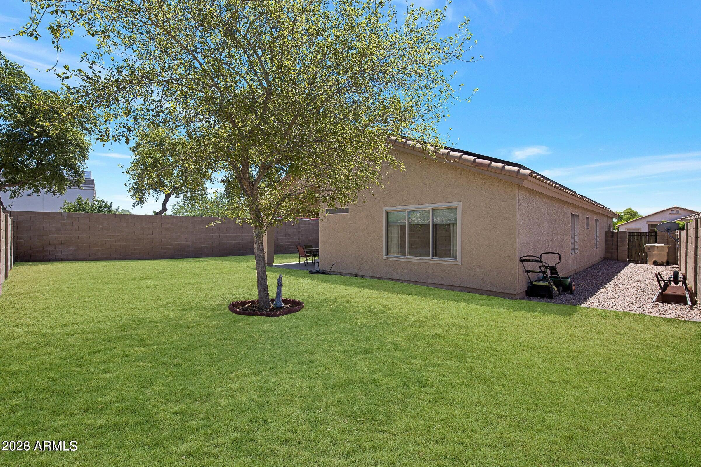 6906 West Phelps Road Peoria, AZ 85382 - Photo 15 of 19 back exterior