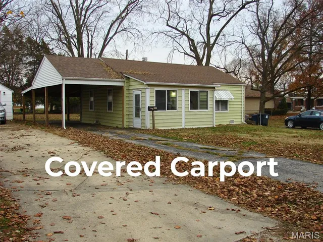 $59,900 | 206 North Walnut Street, Mount Olive, IL 62069