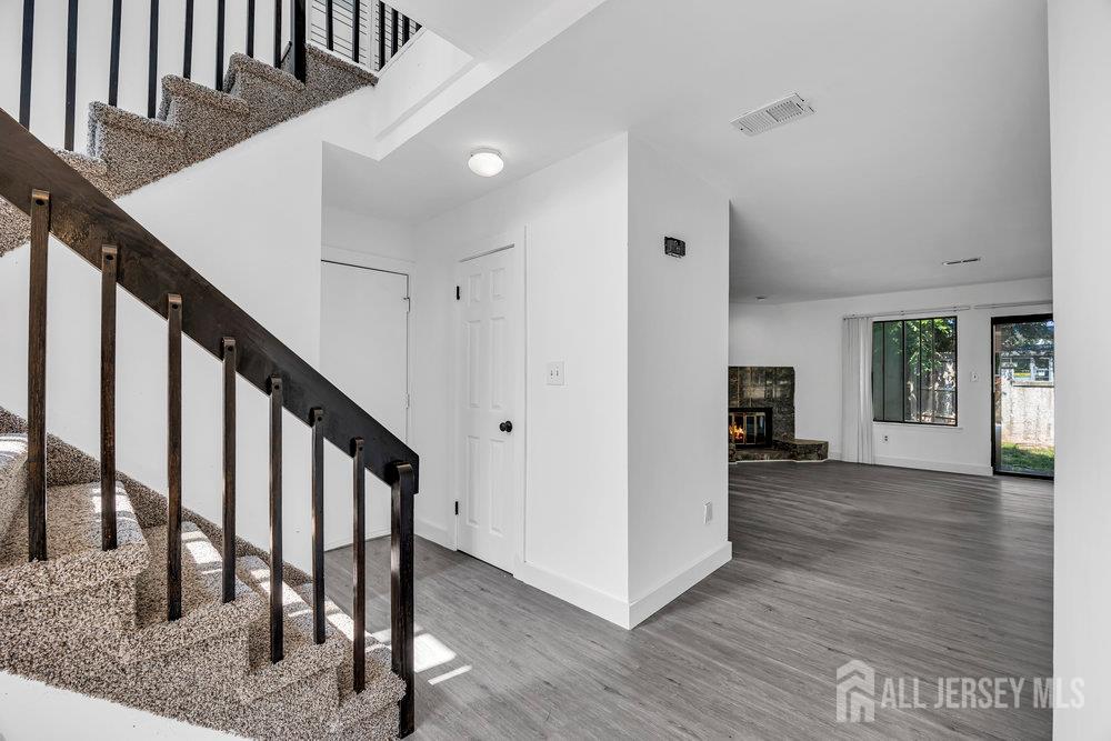 4 Gate House Lane Edison, NJ 08820 - Photo 12 of 37
