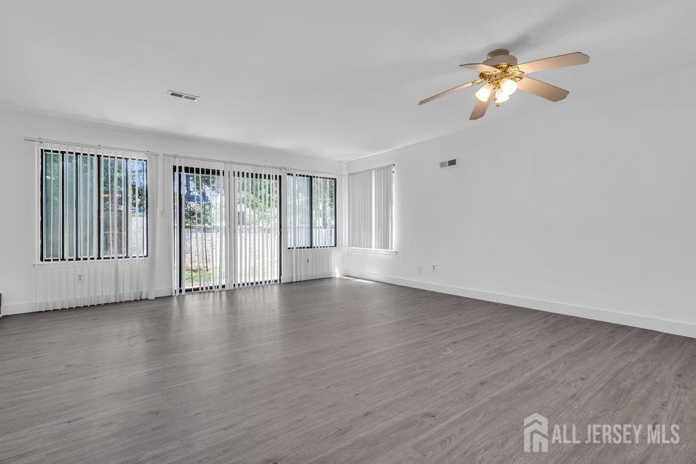 4 Gate House Lane Edison, NJ 08820 - Photo 16 of 37