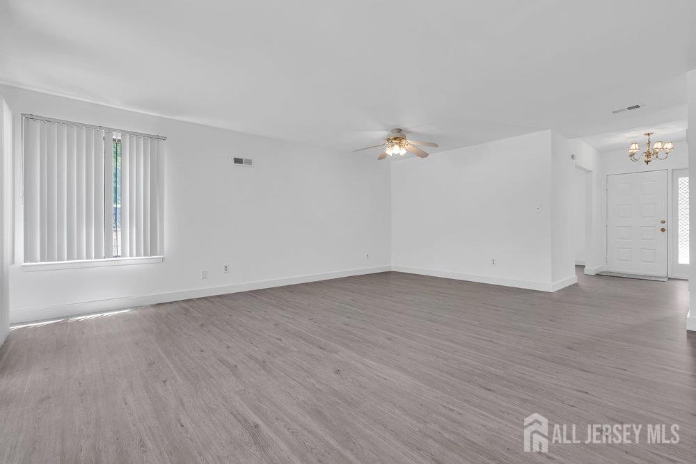 4 Gate House Lane Edison, NJ 08820 - Photo 17 of 37