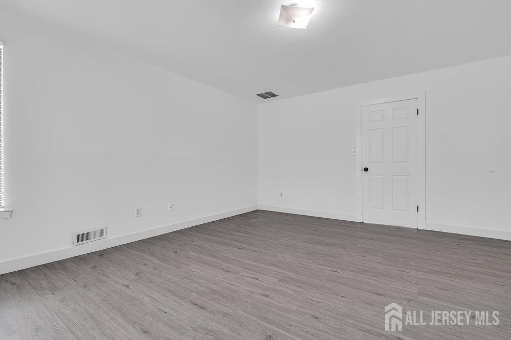 4 Gate House Lane Edison, NJ 08820 - Photo 30 of 37