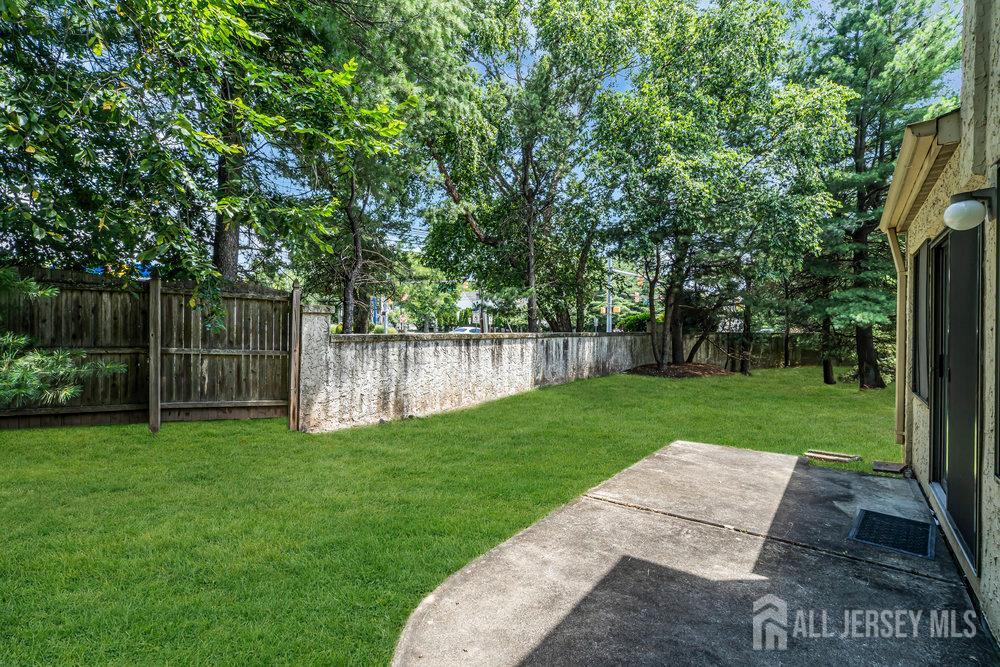 4 Gate House Lane Edison, NJ 08820 - Photo 34 of 37