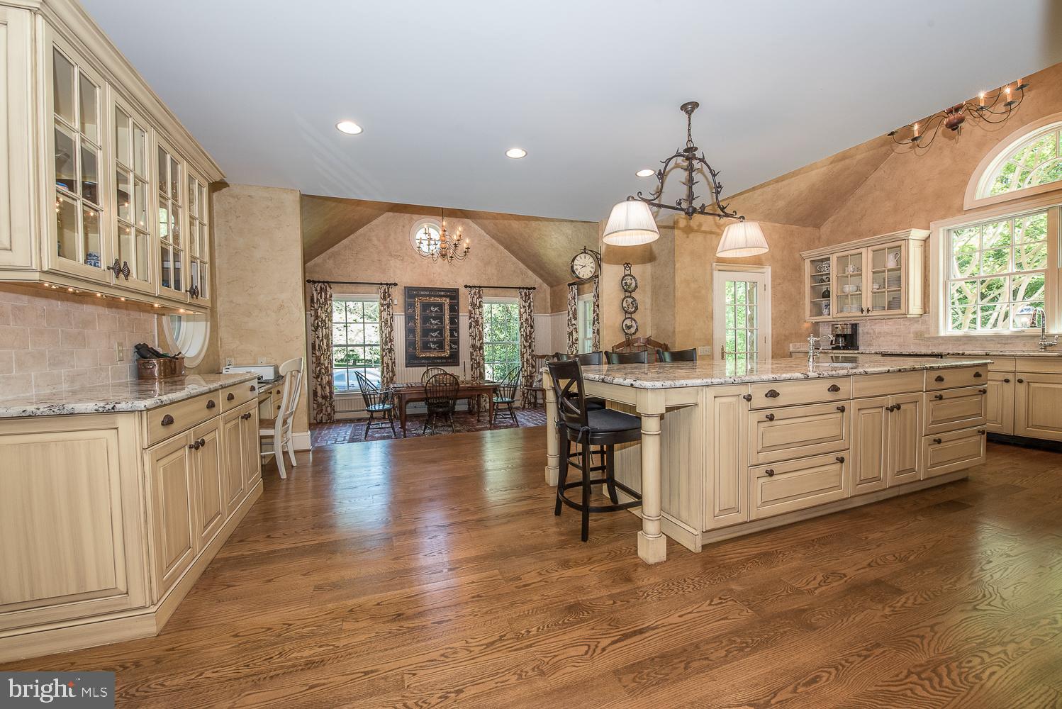 633 Newtown Road Berwyn, PA 19312 - Photo 15 of 46 Kitchen to Breakfast Room