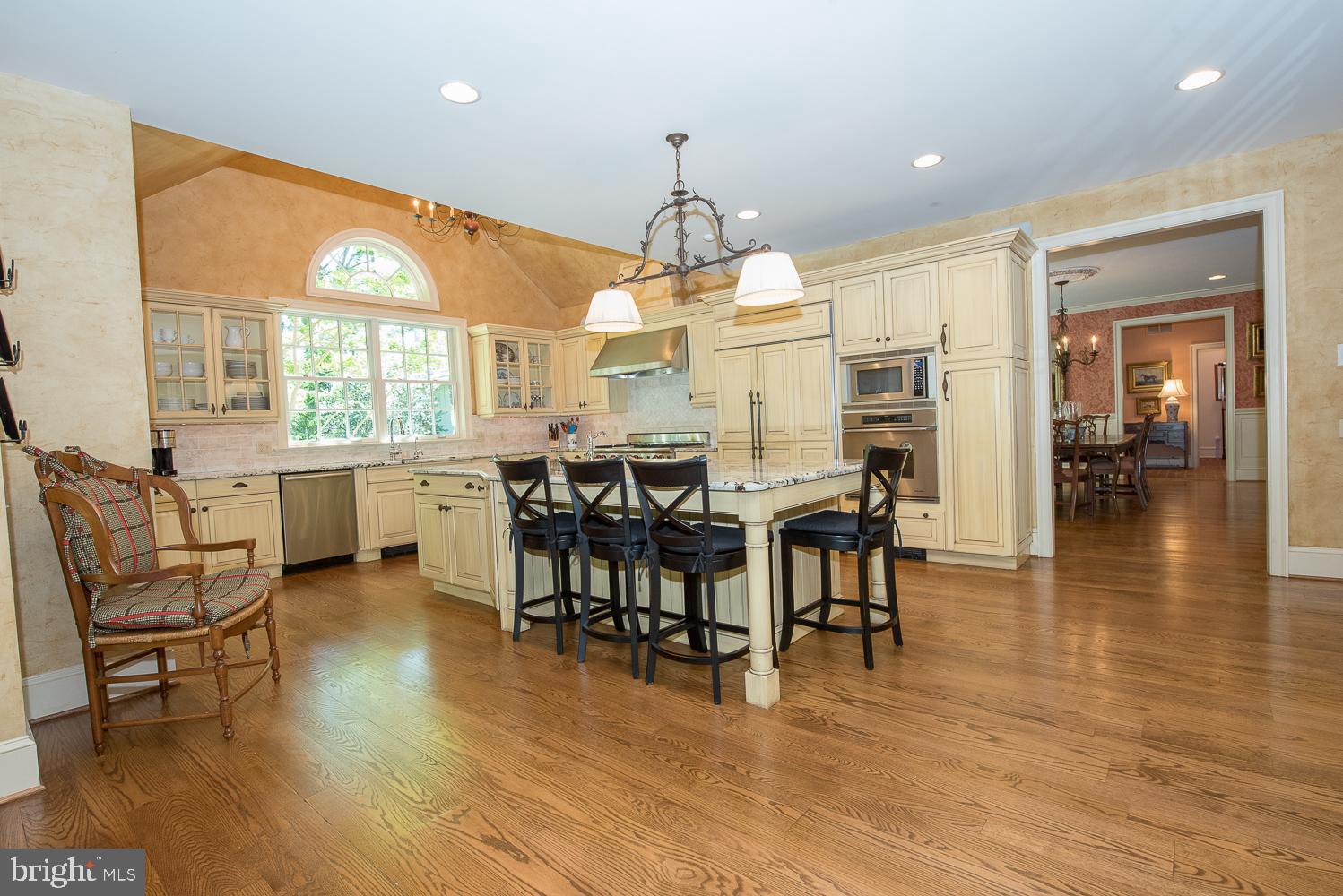 633 Newtown Road Berwyn, PA 19312 - Photo 10 of 46 Exceptional Kitchen